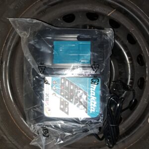 makita acculader