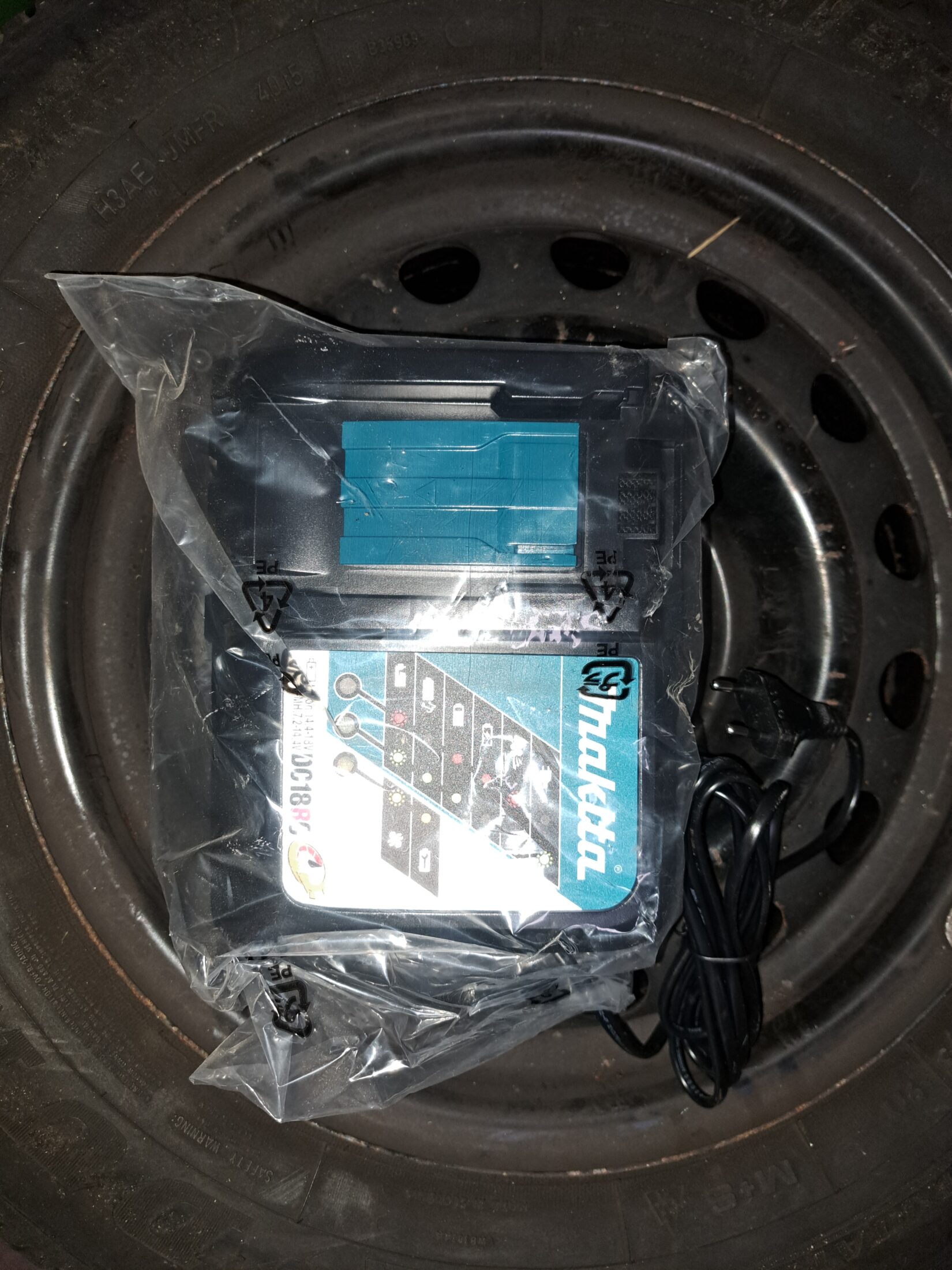 makita acculader